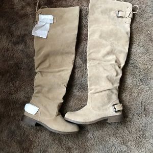 Flat boot